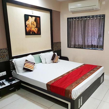 Hotel Oberoi Ahmednagar Kültér fotó